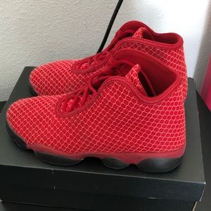 Jordan Horizon youth size 4.5